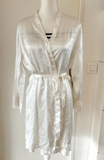 Peignoir kimono en satin ivoire taille L