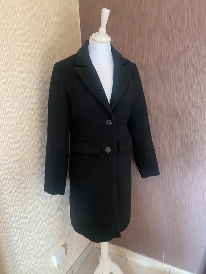 Manteau noir simple . Veste longue . Taille 36 -S - photo numéro 4
