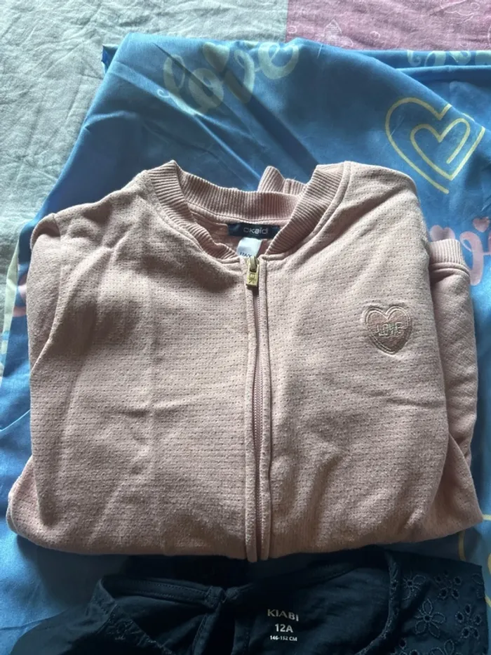 Lot vêtements 12 ans - photo numéro 4