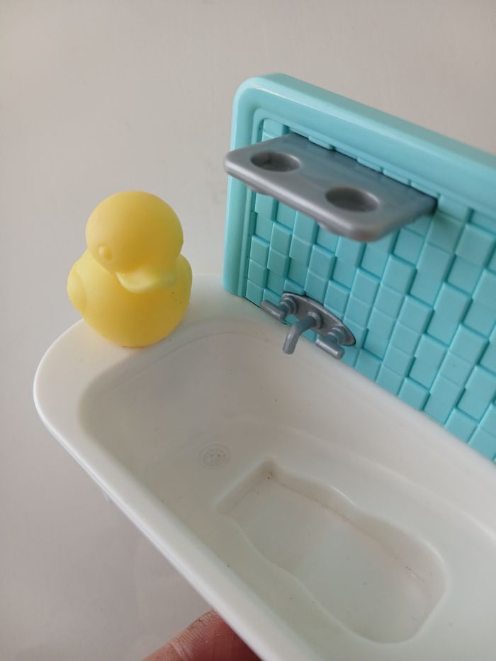Mini Baignoire de Poupée avec Petit Canard Jaune - photo numéro 4