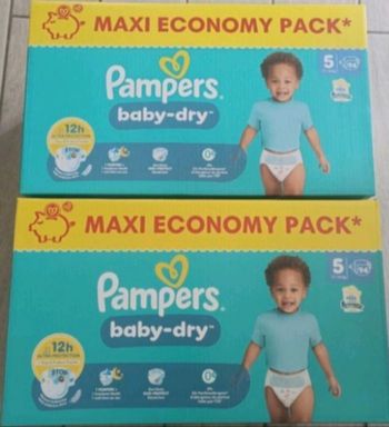 Lot de 2 carton de couches Pampers maxi economy pack
