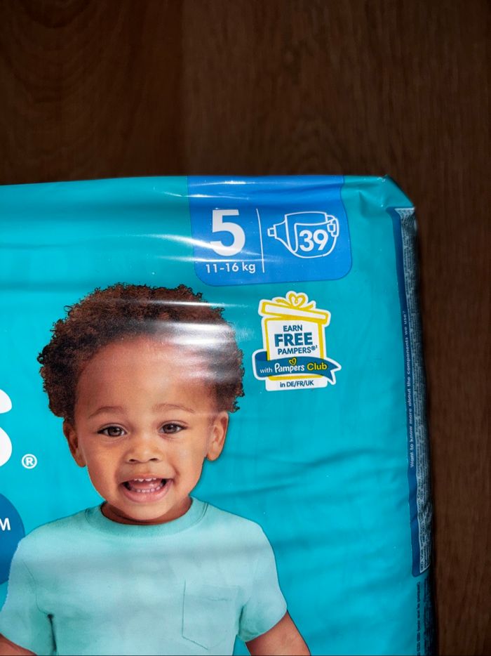 Maxi Pach  de 78 Couches Pampers Harmonie Neuf Dans L’emballage