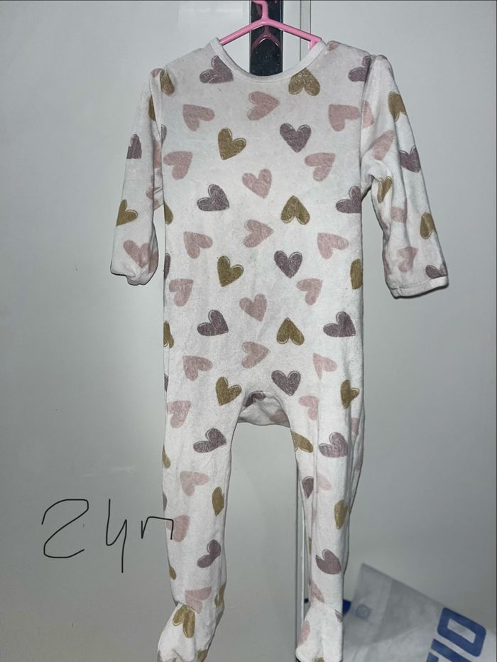 Lots pyjama cœur 12 mois et 24 mois - photo numéro 2