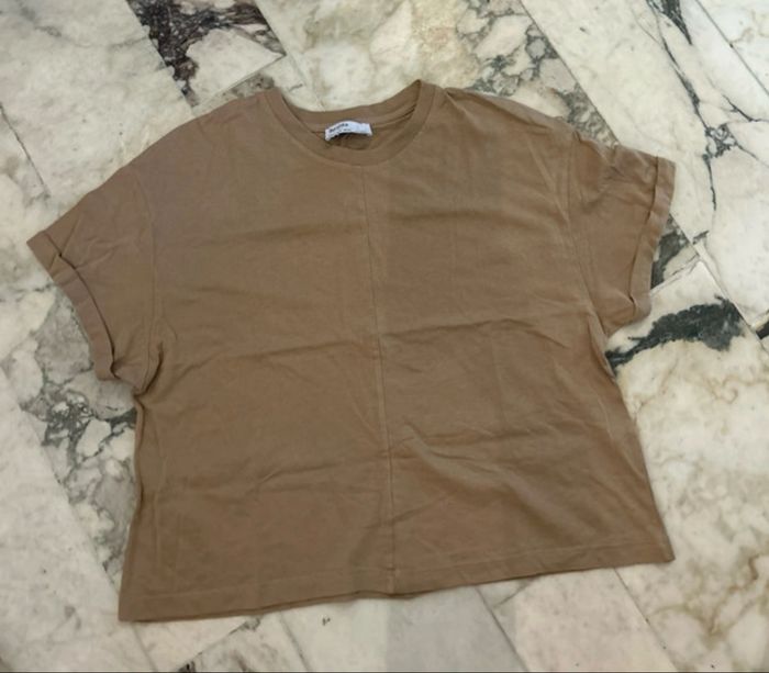 T-shirt beige – Bershka – Taille S - Neuf sans étiquette