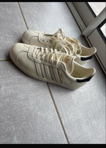 Adidas Gazelle beige/crème – Taille 42 – Neuves (jamais portées)