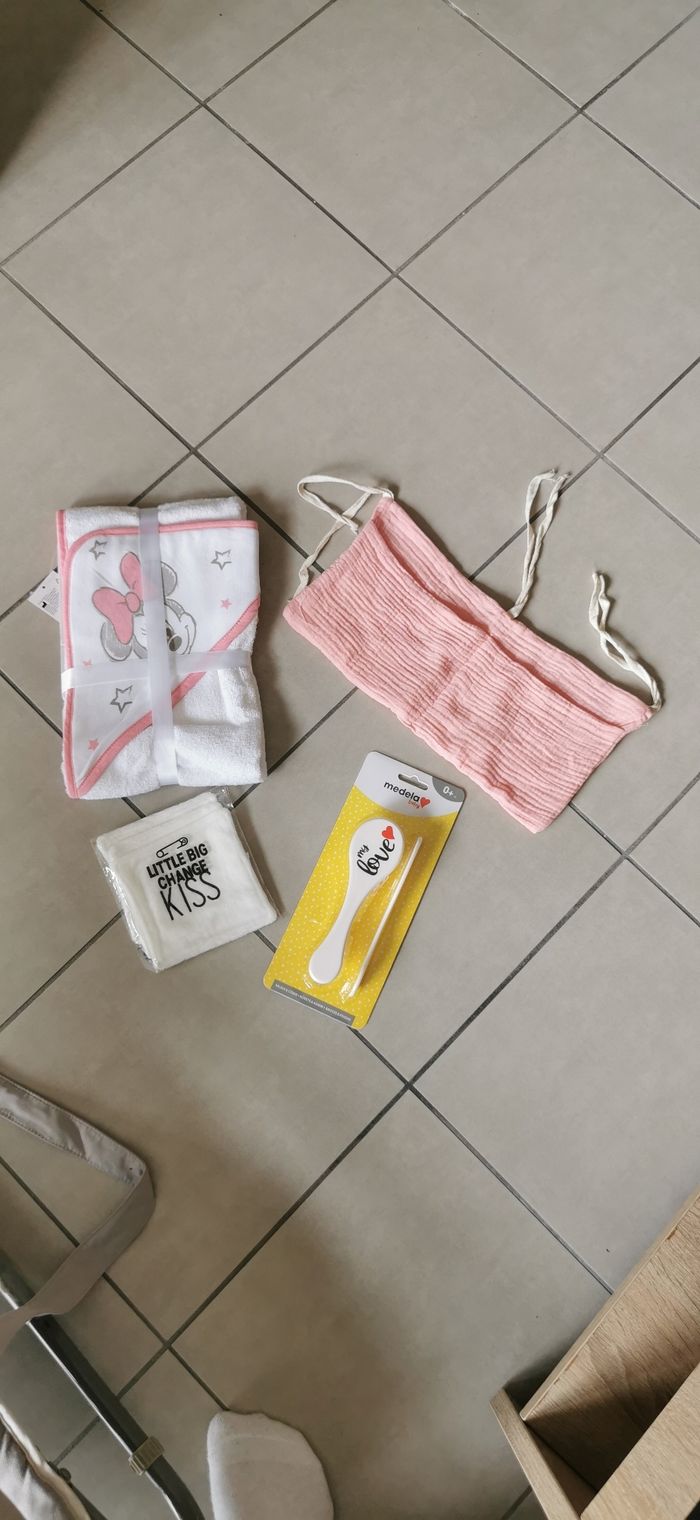 Accessoires bébé neuf