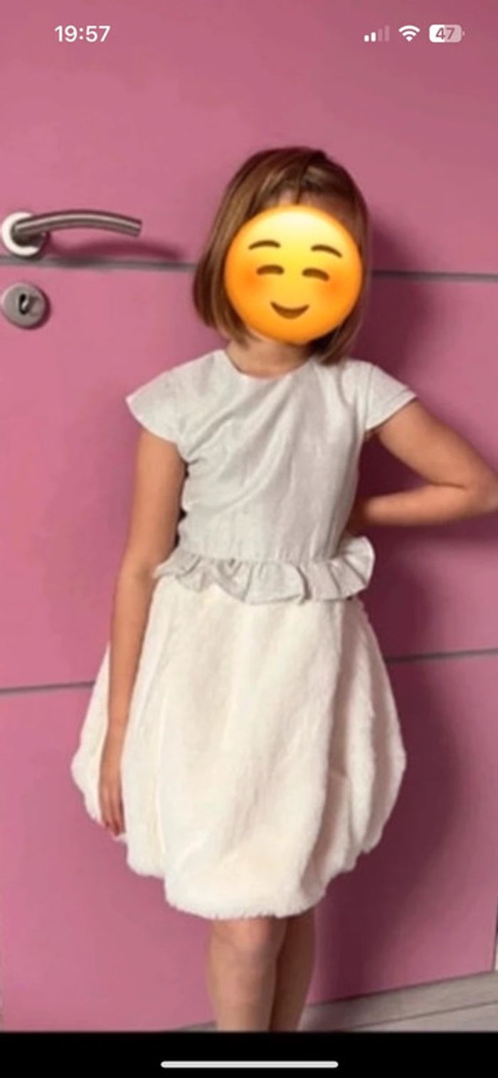 Robe dream neuve avec étiquette fourrure et argenté idéal fête de fin d’année magnifique porte - photo numéro 7