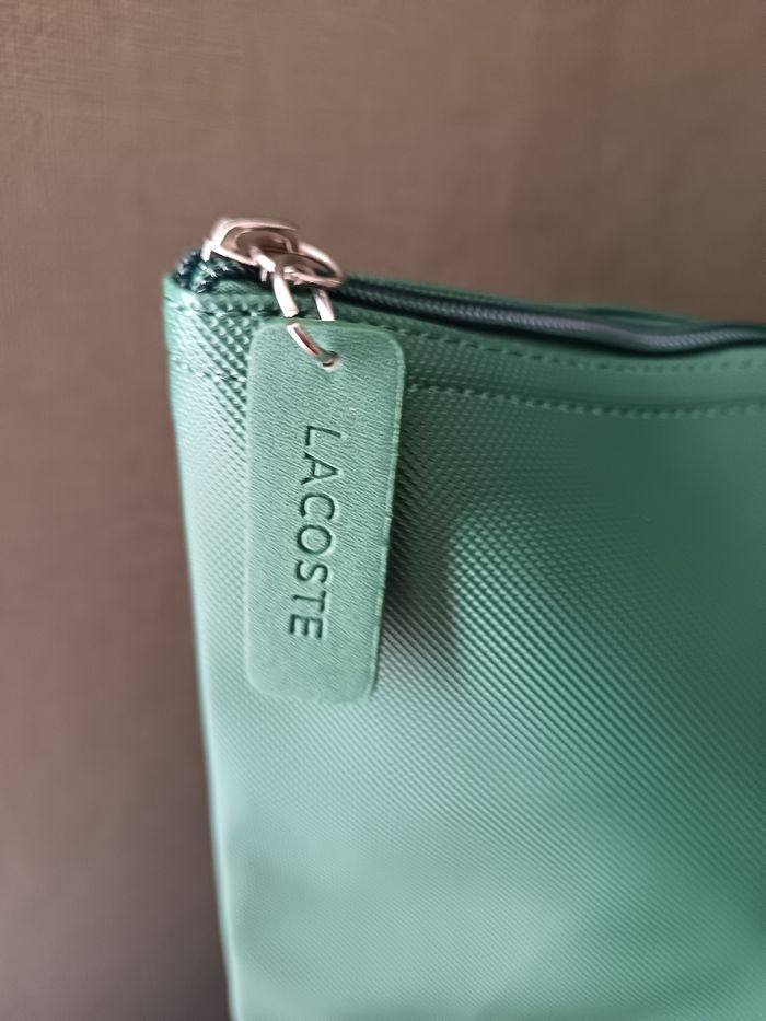 Sac Lacoste - photo numéro 3