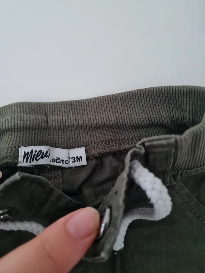 Pantalon 3 mois - photo numéro 2