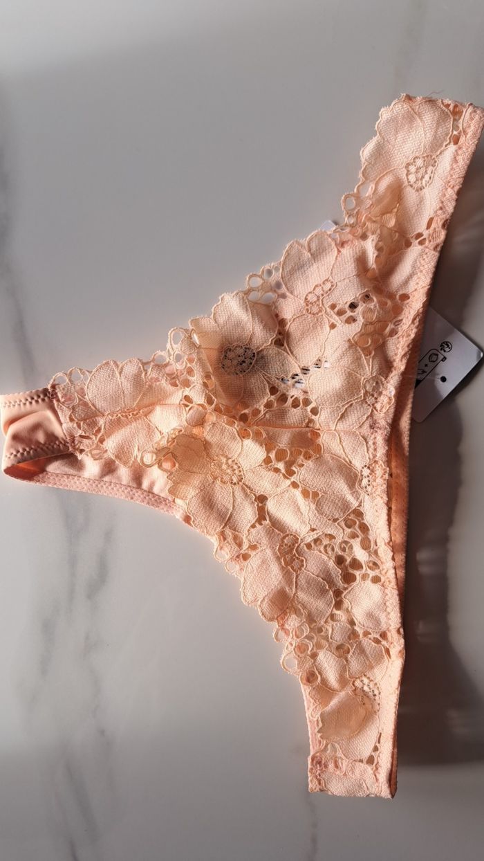 Tanga en dentelle saumon – Darjeeling (Ligne Aly) - photo numéro 4