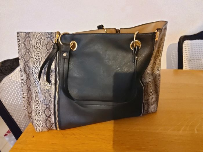 Grand sac fourre-tout noir et peau de serpent - photo numéro 3
