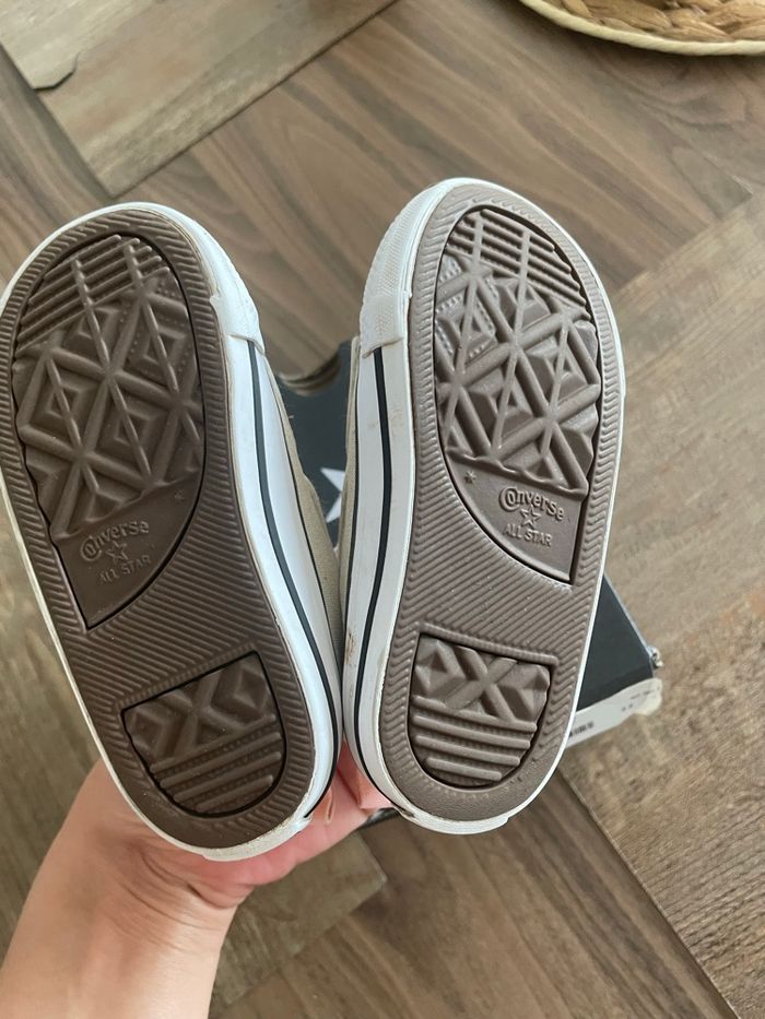Converse papillon T22 - photo numéro 5