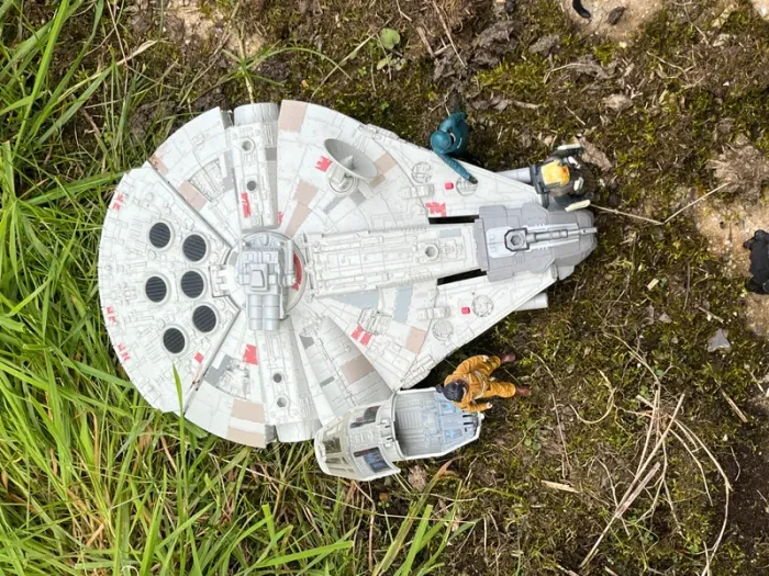 Lot figurines Star Wars + Faucon Millenium – Mission Rebelle Edition 2020 - photo numéro 8