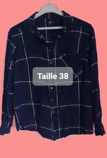 Superbe chemisier marine et fil d'argent. Taille 38. Kiabi.