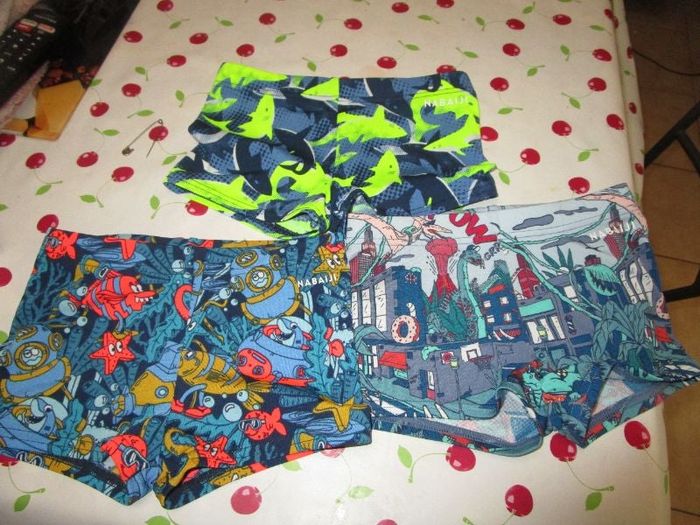 3 Boxers de bain nabaiji 4/5 ans