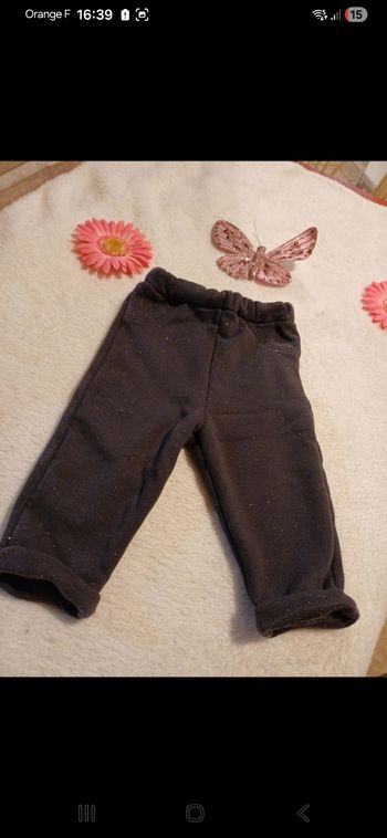 Pantalon bébé taille 9 mois