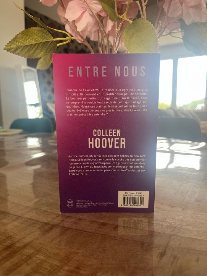 LIVRE ENTRE NOUS COLLEEN HOOVER - photo numéro 2