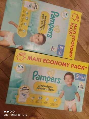 Couches pampers premium protection 