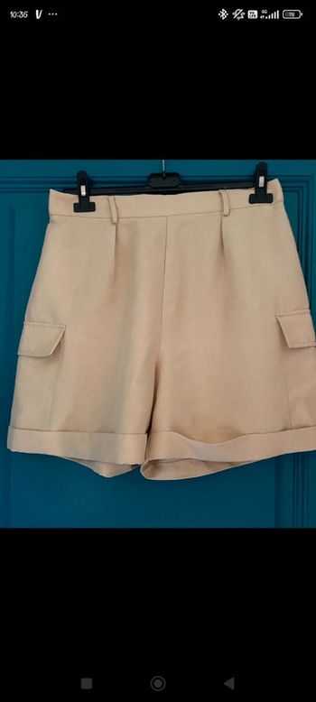 Short beige