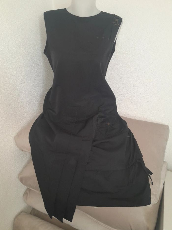 Robe noire sans manches 💫Marque Voodoo💫Taille 44 - photo numéro 4