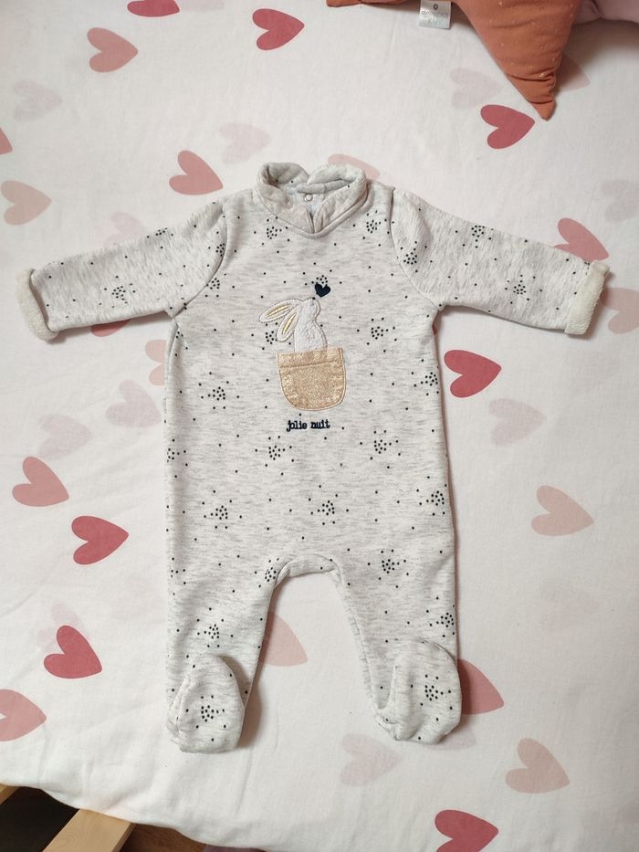 Pyjama une pièce bébé fille - Jolie nuit - 3 mois - Très bon état - Gémo