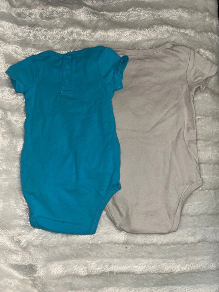 2 bodys manches courtes - photo numéro 2