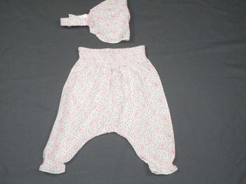 Sarouel 6 mois in extenso