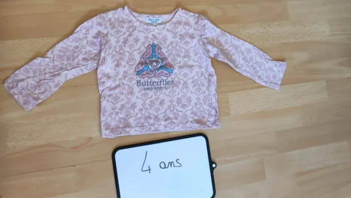 Pantalon+ t-shirt taille 4 ans
#rosalee4ans - photo numéro 4