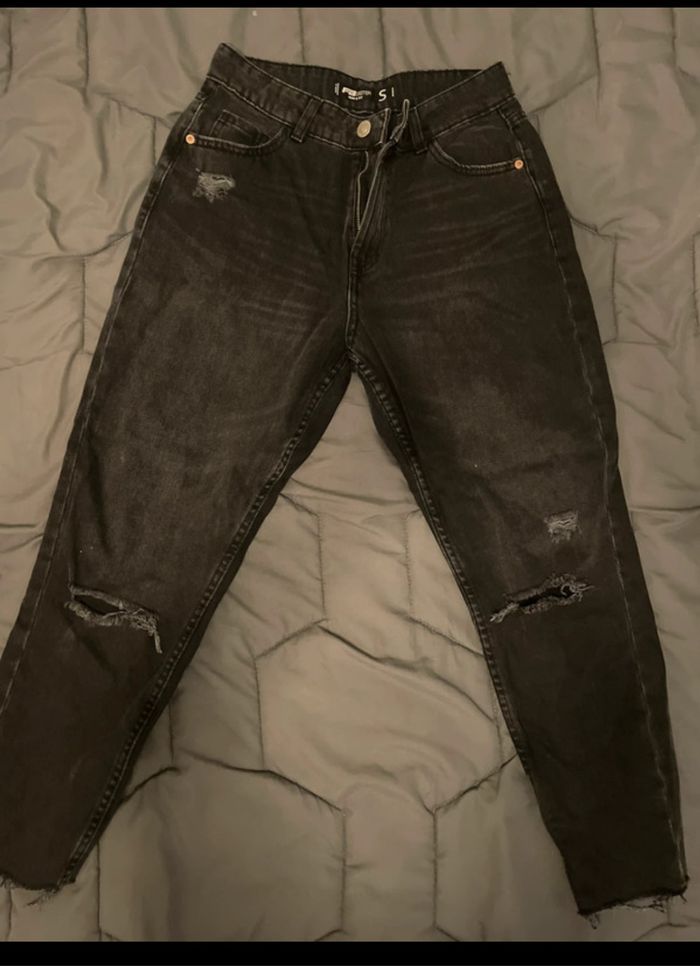 Jean gris foncé trou mom fit