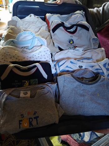 Lot de 10 t-shirts manches longues 6 mois