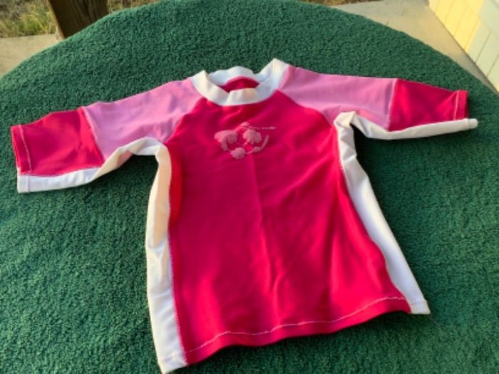 Tee-shirts piscine 8 ans , anti uv