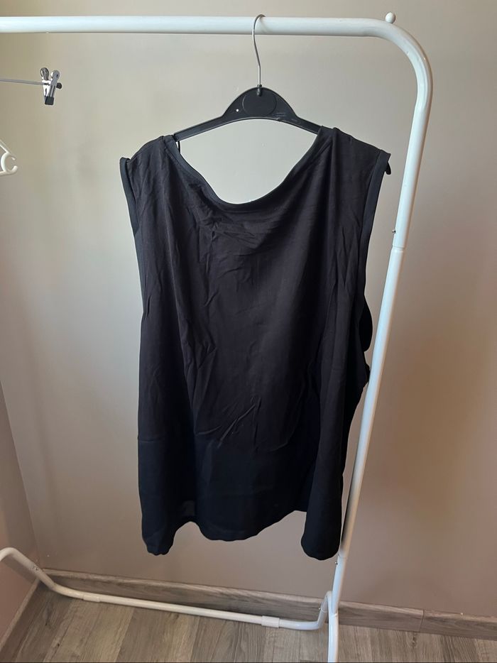 Maillot sans manches - photo numéro 2
