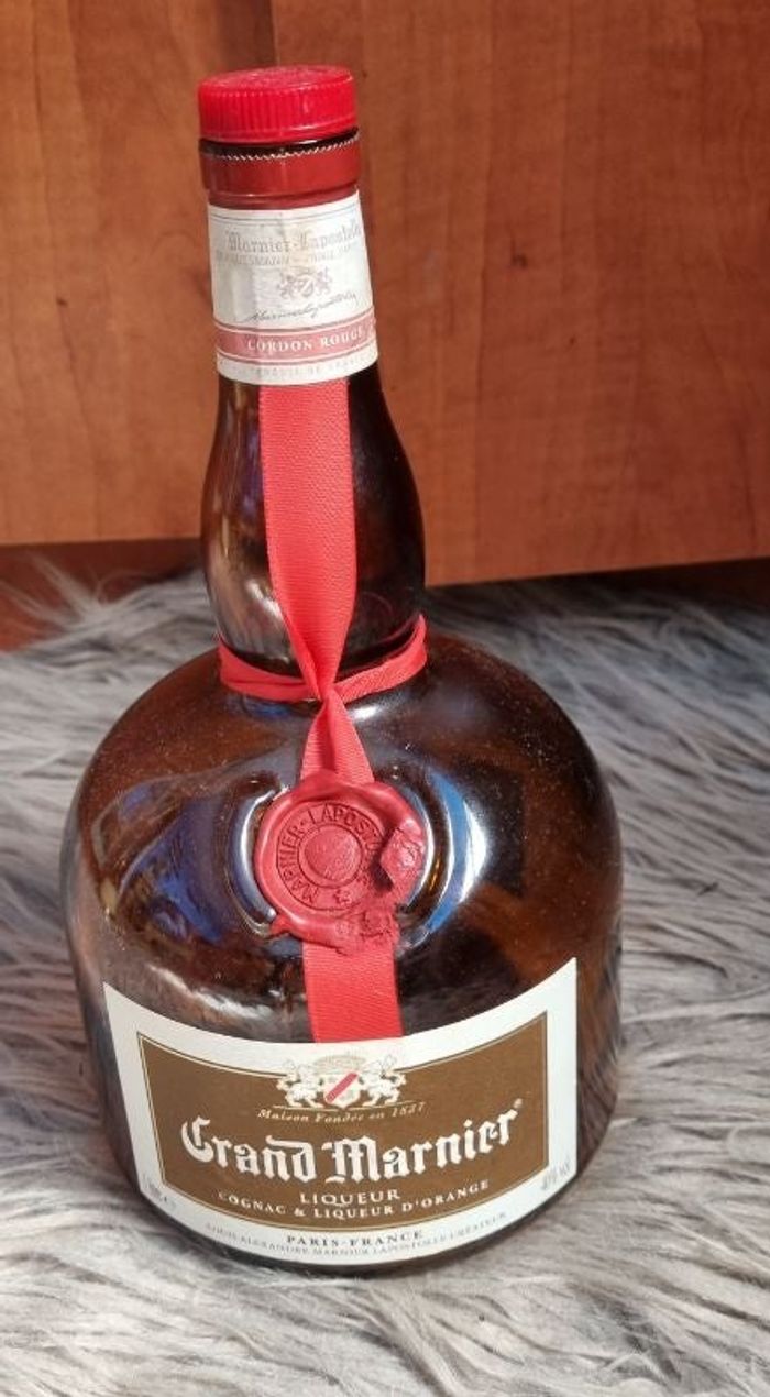 Bouteille de collection vintage (Grand Marnier)