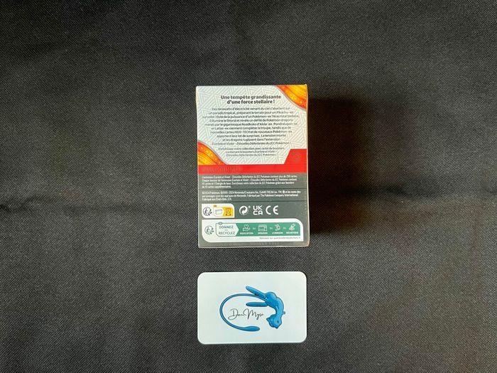 Pokémon Bundle Étincelles Déferlantes EV 8 : 75€ - photo numéro 3