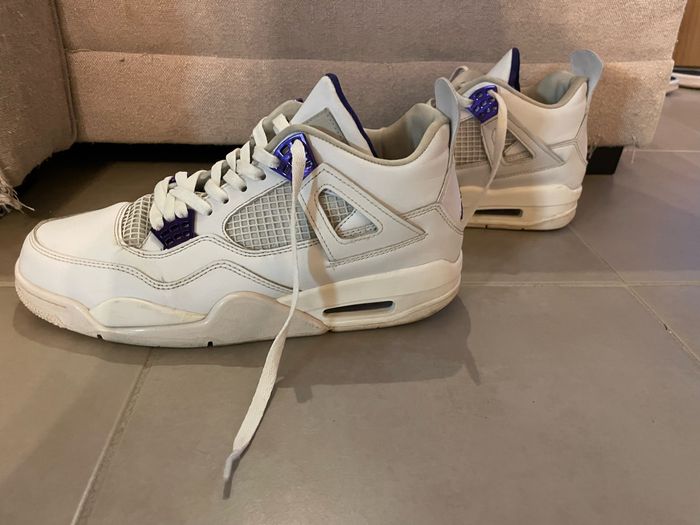 Air Jordan 4 metallic purple