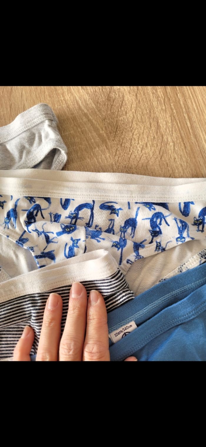 Lot slips petit bateau 10 ans - photo numéro 2