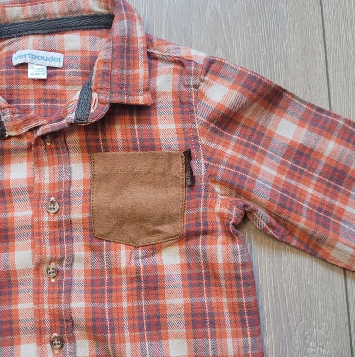 Chemise orange et marron. Garçon 18 mois. Marque Vertbaudet - photo numéro 2
