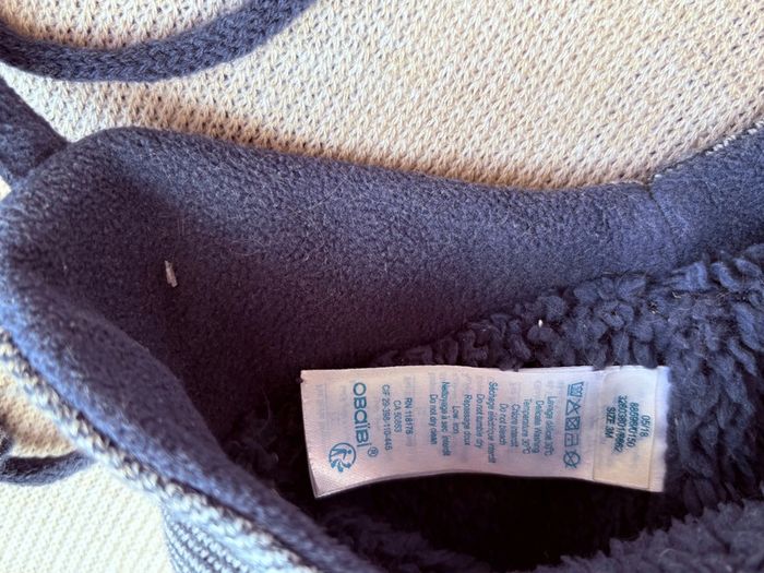 Bonnet et gant obaibi taille 3 mois super état - photo numéro 3