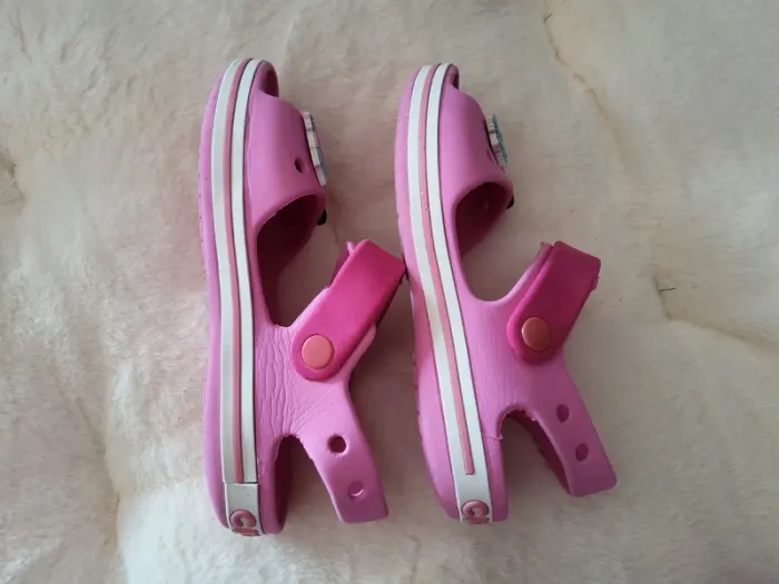 Chaussures sandales Crocs C13 soit pointure 30/31 - photo numéro 7