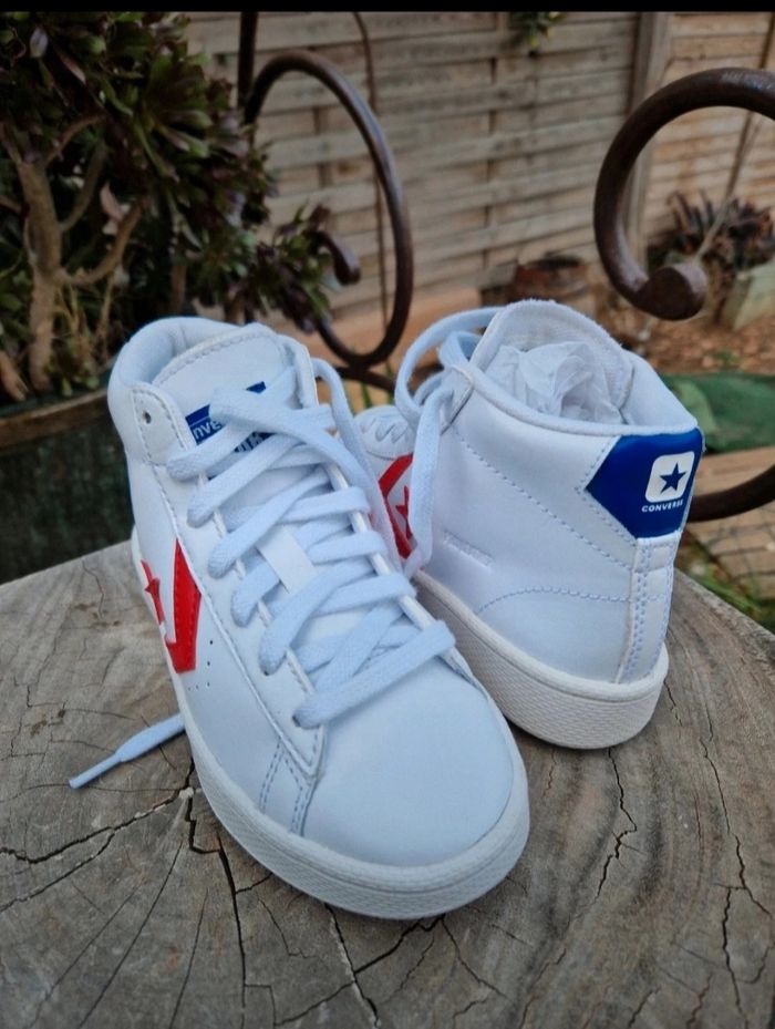 Converse - photo numéro 2