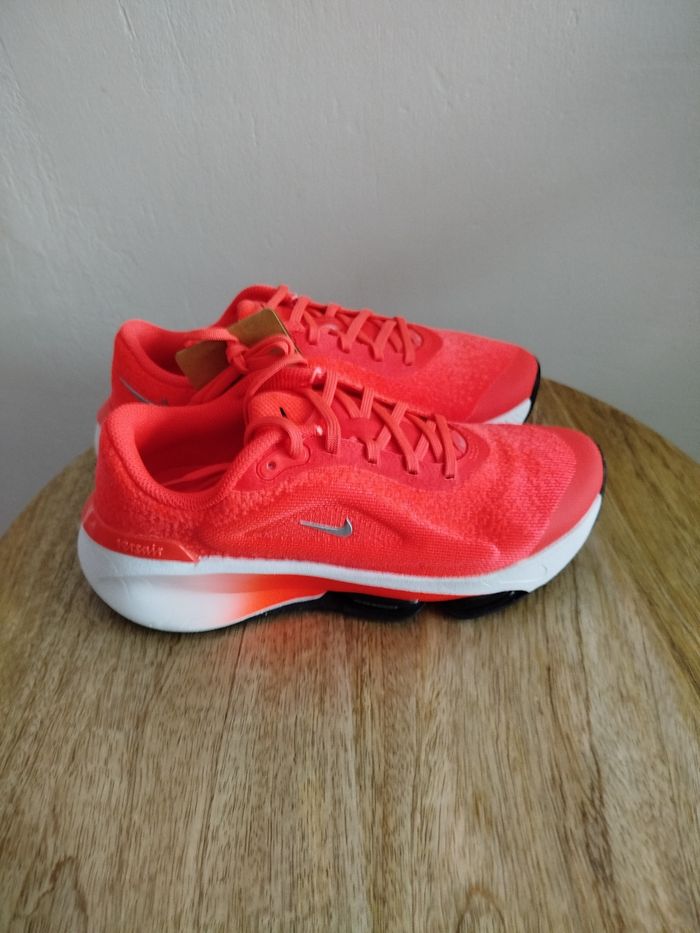 Baskets Nike T 36 - photo numéro 6