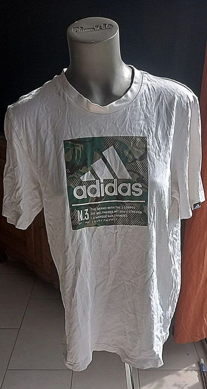 T-shirt Adidas taille S