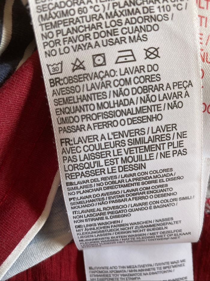 T-shirt Levi's bordeaux rayures bleues 10 ans - photo numéro 8