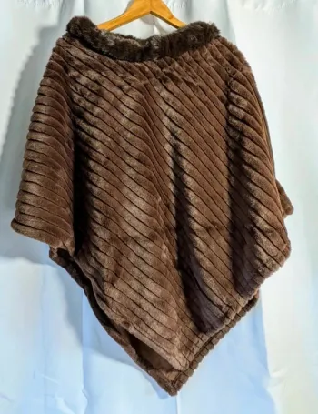 Poncho élégant col rond taille unique marron