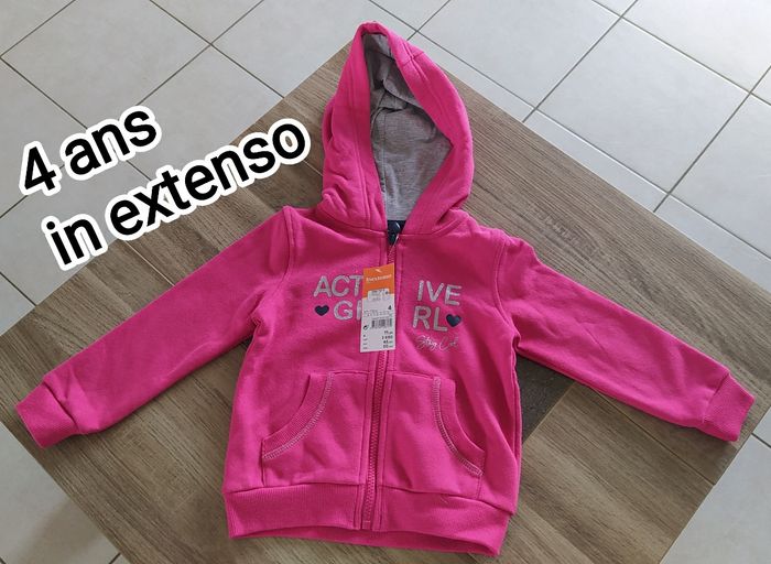 Sweat à capuche 4 ans in extenso