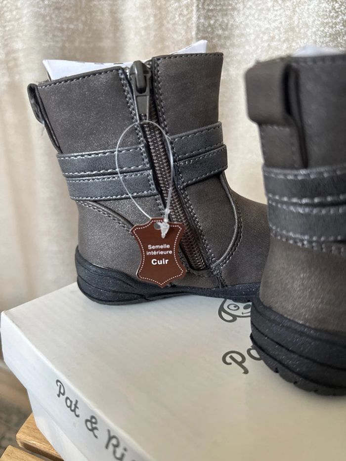Bottines fille Pat & Ripaton – cuir gris – Taille 22 – Neuves - photo numéro 5