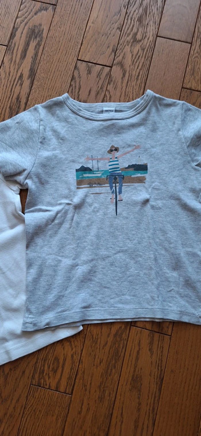 Lot 2 t shirts - photo numéro 2
