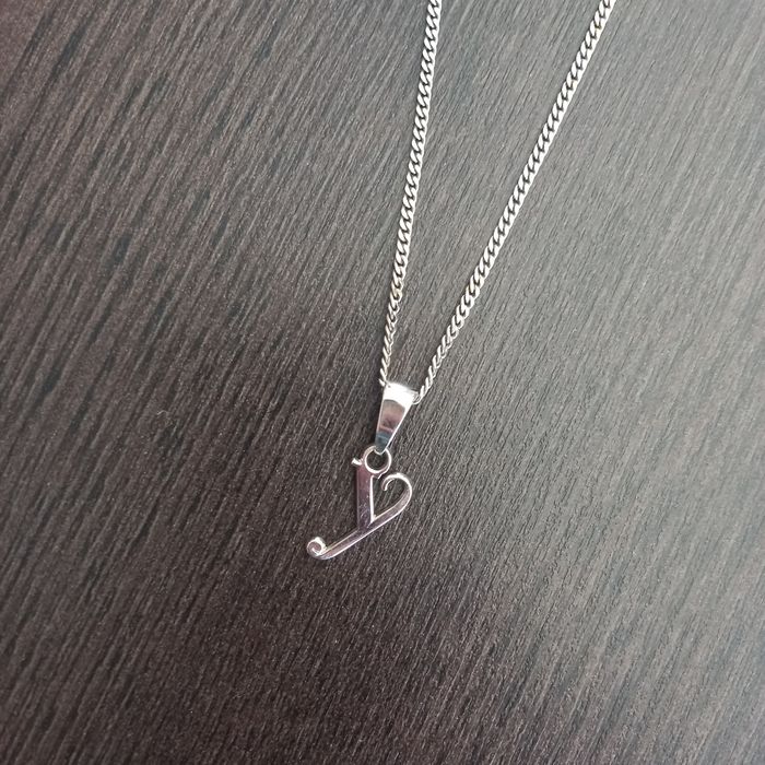 Chaîne + pendentif "lettre y" - photo numéro 2