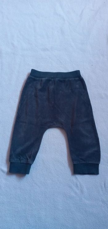 Pantalon velours Kiabi taille 18 mois