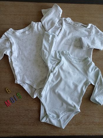 Lot de 3 bodies 6 mois
